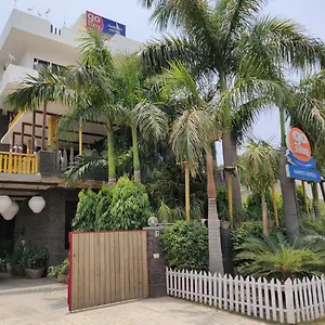 Aakritii *** Gurgaon