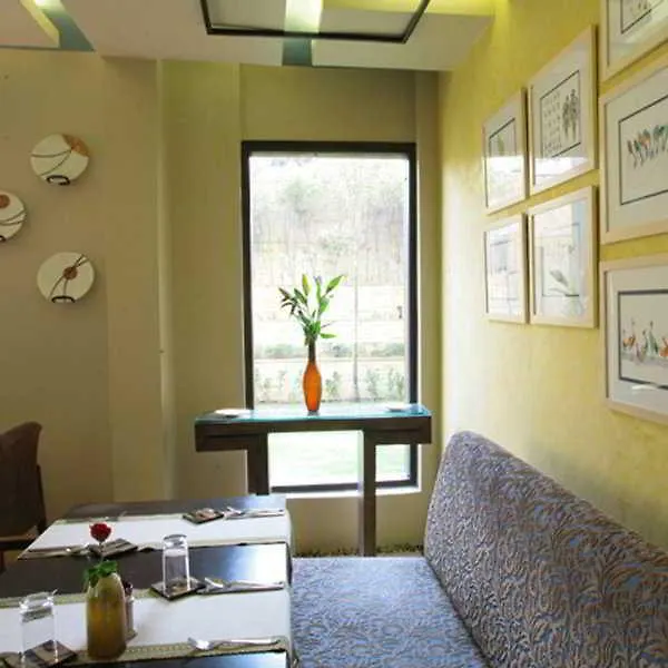 ​Justa Gurgaon Hotel 4*,